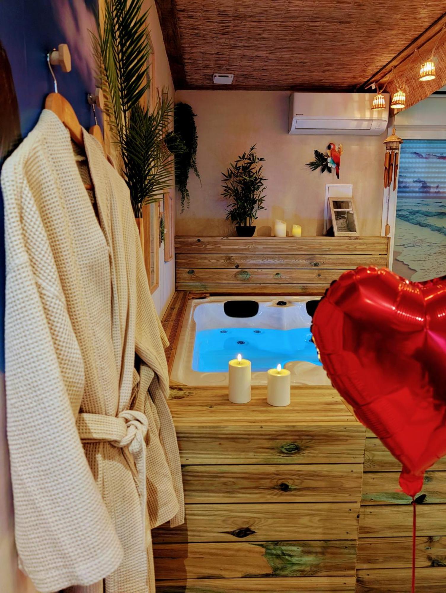 Les Spas De La Mer, Appart&Spa Aloha, 100M De La Plage, Plein Coeur Du Grau Ле-Гро-дю-Руа Экстерьер фото